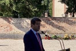 Kränze zum Jahrestag des Beginns der „Euthanasie“-Aktion T4 und des Zweiten Weltkriegs niedergelegt