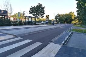 Fußgängerüberweg in der Ziesarer Landstraße.