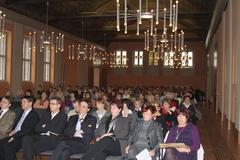 Mitarbeiterinnen und Mitarbeiter der Verwaltung bei der Auftaktveranstaltung im Rolandsaal