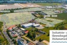 Luftbild vom Industrie- und Gewerbegebiet Hohenstücken mit Kennzeichnung der verfügbaren Flächen und Größenangaben