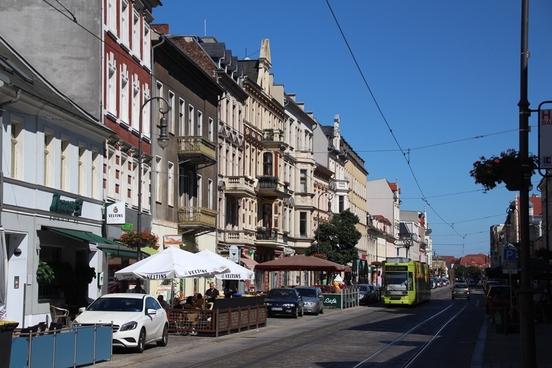 Steinstraße als Einkaufsstraße und Gastromeile