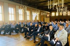 Feierliche Begrüßung für neue Polizistinnen und Polizisten der Polizeidirektion West