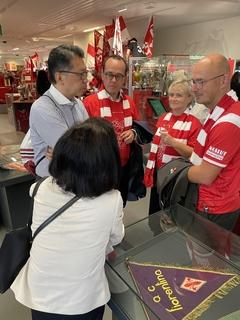 Austausch mit Hironobu Narisawa (Bürgermeister von Bunkyo-ku, einer japanischen Partnerstadt Kaiserslauterns)