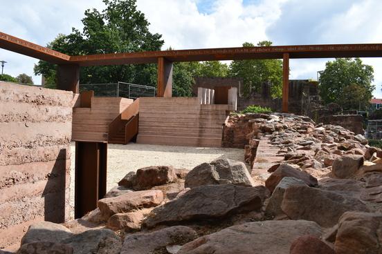 Die Burgruine Kaiserpfalz in der Innenstadt