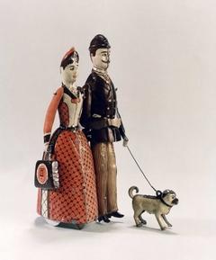 Ehepaar Lehmann beim Spaziergang, Blech, 1891-1895, Patentwerk Ernst Paul Lehmann. Foto: H.-U. Salge