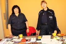 Opferschutzbeauftragte der PI Brandenburg Ute Claßen mit Revierpolizistin Simone Hahn.