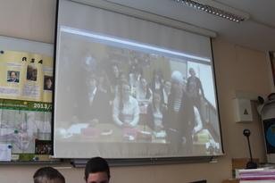 Leinwand während der Videokonferenz