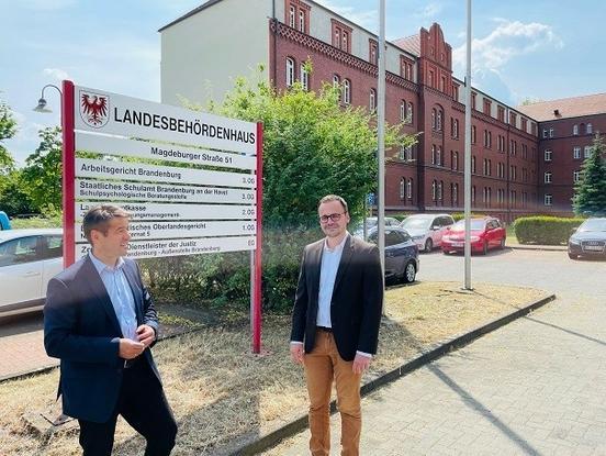 Oberbürgermeister Steffen Scheller begrüßt CDU Landtagsfraktionschef Dr. Jan Redmann