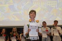 Oskar Konrad Grunicke vom von Saldern-Gymnasium hat mit insgesamt 893 von 900 möglichen Punkten das beste Abiturzeugnis der Stadt Brandenburg