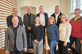 Oberbürgermeister Daniel Keip mit den Vertreterinnen und Vertretern der Wohnungsunternehmen.