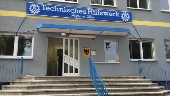 Eingang des vorübergehenden Lehrgangsgebäudes in der Fohrder Landstraße