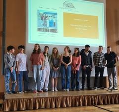 Die Gruppen stellten ihre Videoproduktionen und Beweggründe vor.