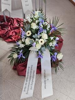 Trauergebinde für Klaus Mühe