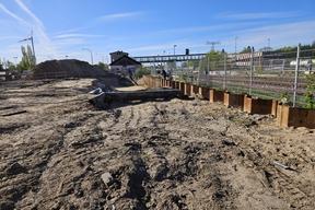 Spundwände im Bereich der Bahnschienen