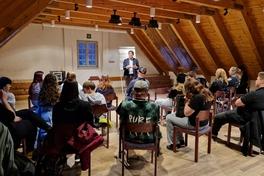 OB Steffen Scheller bei seinem Besuch im cafe contact.