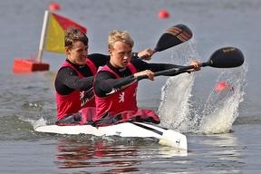 Zwei Kanuten beim Rennen bei der Ostdeutschen Meisterschaft 2025.