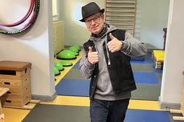 René Stieger bietet Bewgungskurse an