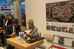 Oberbürgermeisterin Dr. Dietlind Tiemann im Gespräch mit Dr. Martin Wilke, Oberbürgermeister der Stadt Frankfurt (Oder)