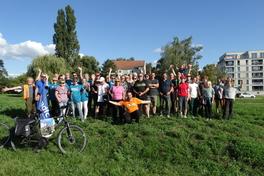 Gruppenbild von den Sternfahrt-Teilnehmenden am Zielort Packhof.