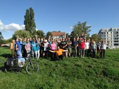 Gruppenbild von den Sternfahrt-Teilnehmenden am Zielort Packhof.