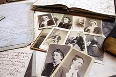 Informationen zu den Archivbeständen finden Sie auch auf der verlinkten Internetseite des Stadtarchivs