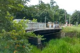 Noch rollt der Verkehr über die desolate Planebrücke.