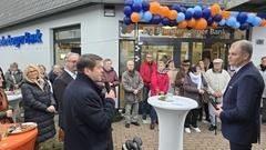 Steffen Scheller hielt eine kurze Rede zum Filialstart.