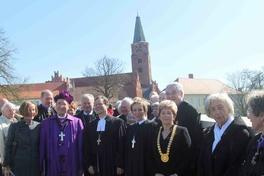 Namensgebung und 850 Jahre Domkapitel