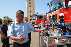 Brandamtmann Jan Lehnhardt erklärte die Technik.