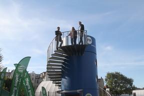 Dänische Gäste auf einem Turm