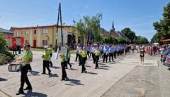 Festumzug zum 100. Geburtstag der freiwilligen Feuerwehr Schmerzke.