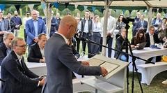 Oberbürgermeister Daniel Keip zeigte sich in seiner Rede stolz auf die Brandenburger Innovationskraft.
