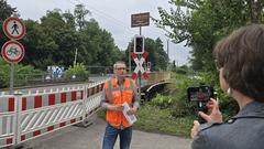 Christian Fuß stand rbb-Reporterin Claudia Baradoy zum Baustart Rede und Antwort. Zu sehen in "Brandenburg aktuell", zu hören auf Antenne Brandenburg.