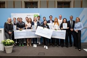Ein Gruppenbild der Preisträger mit Brandenburger Beteiligung