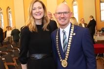 Daniel Keip mit der Landtagsabgeordneten Melanie Balzer.