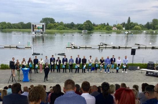 Begrüßung der 20 neue Auszubildenden und Studierenden der Stadtverwaltung an der Regattastrecke Beetzsee