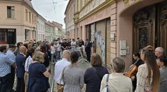 Das Interesse an der Stolperstein-Verlegung war groß.