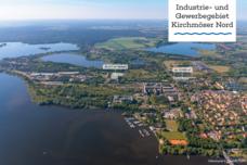 Luftbild vom Industrie- und Gewerbegebiet Kirchmöser Nord mit Kennzeichnung der verfügbaren Flächen und Größenangaben