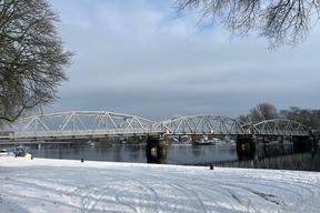 Ansicht der Brücke von der Plauer Seite