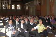 Gemeinsam in der ersten Reihe beim Kampf um den Erhalt der Kreisfreiheit: Bürgermeister Steffen Scheller, die Oberbürgermeister Dr. Martin Wilke und Frank Szymanski sowie Oberbürgermeisterin Dr. Dietlind Tiemann.