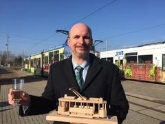 Dr. Dietlind Tiemann verabschiedet sich von Thomas Glaubitz.