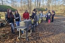 Für die Verpflegung vor Ort sorgten die Schülerinnen und Schüler des Abiturjahrgangs 2026, die gleichzeitig Spenden für die Abikasse sammelten.