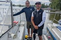 Peter Cowan mit seinem Trainer Myka Nuku.