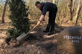Baum des Jahres am Gördenseewanderweg gepflanzt