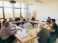 Beratung mit Oberbürgermeister Steffen Scheller und weitere Mitgliedern im Verwaltungsstab