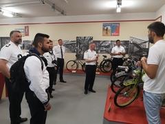 Rundgang durch die Ausstellung.