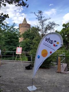 malen vor dem Steintorturm