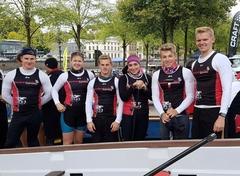 Olympiateilnehmerin Jule Hake (2. von links) kommt mit den Neckardrachen nach Brandenburg an der Havel. (Foto: DDV)