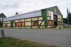 Abbildung 3: Halle an der Mötzower Landstraße mit der Grundwasser-Reinigungsanlage 2  (Foto: KWS Geotechnik GmbH, 2013)