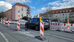 Vorübergehende Baustelle in der Wilhelmsdorfer Straße nahe Kreuzung zur Umgehungsstraße.